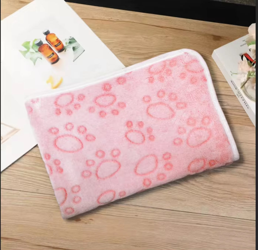 3 Sizes Super Soft Fluffy Premium Fleece Pet Blanket Pet Mat Warm Comfortable Blanket for Cat Dogs Cat Pet Supplies Easy Clean